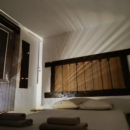 La Luz De Ari Traspinedo